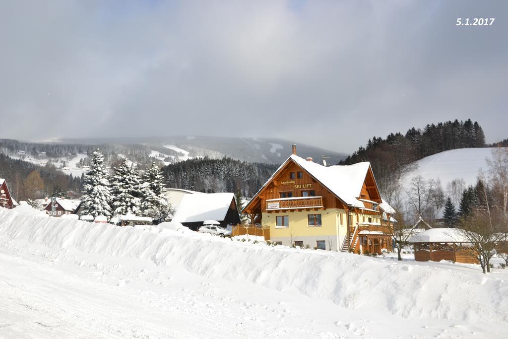 Apartmany Ski Lift Rokytnice nad Jizerou Bagian luar foto